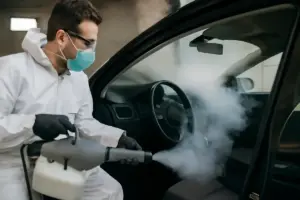 Servizi di sanificazione interni auto usate: migliora la qualità dell’aria e aumenta la sicurezza
